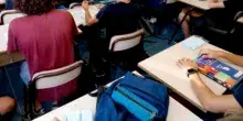 Polemica a Belluno, distribuito nelle scuole un libro che nega il riscaldamento globale: scienziati e politici insorgono