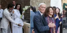 Damiano David e Dove Cameron, i look degli invitati al matrimonio: ?Ferraguzzo dark, mamma gipsy chic, pap&agrave; deputato