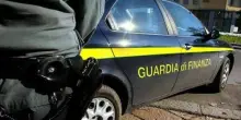 Maxi sequestro di prodotti estetici in un'azienda di stoccaggio del Casertano