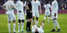 Mbapp&eacute;, infortunio in Turchia-Francia: segna e si indica il ginocchio. A rischio la partita con la Roma