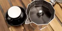 Caff&egrave; macinato per moka, la classifica Altroconsumo: al primo posto una certezza, nella parte bassa il pi&ugrave; interessante. Top e flop