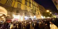 Movida a Napoli, ancora coltelli: due ragazzi pugnalati