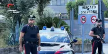 Anziana soffocata nel sonno, il figlio chiama 112 e confessa: &laquo;Ho ucciso mia madre&raquo;. Fermato mentre vaga per strada