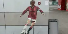 Franco Baresi, vandalizzato il murales a Casa Milan. Donadoni: &laquo;Non c'&egrave; limite alla stupidit&agrave;&raquo;