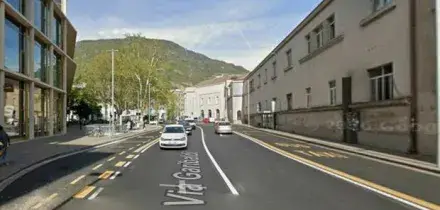 Investita da un furgone a Bolzano, bimba di 5 anni muore a pochi passi dalla stazione ferroviaria