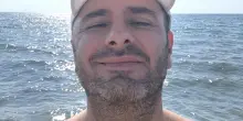 Alessandro Di Battista: &laquo;Mi sento bene, sono venuto al mare e star&ograve; ancora meglio. Passo dopo passo&raquo;