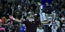 Eterno Novak Djokovic, batte Zverev in 3 set (4-6, 6-4 6-4) e va in semifinale all'Atp 500 di Pechino