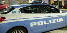 Bloccato dopo la fuga con lo scooter, muore negli uffici della Questura: disposta l'autopsia