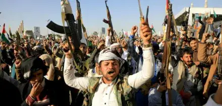 Yemen, svolta nel conflitto: forze governative riprendono Bab al-Mandab e avanzano verso Mokha