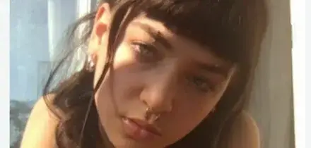 Revenge porn, pubblica foto private della figlia di Morgan e Asia Argento: il giallo della notte a Licola per Anna Lou Castoldi