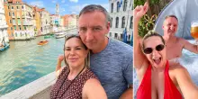 &laquo;Abbiamo venduto casa per viaggiare con le nostre figlie. Con 10 ore di lavoro online guadagniamo 1.100 euro a settimana&raquo;