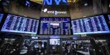 &laquo;Il debito pubblico mondiale superer&agrave; il 100% del Pil prima della fine del decennio&raquo;. Nuove tensioni sui tassi, gi&ugrave; anche le Borse