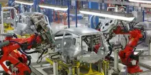 Auto, Pomigliano riparte aspettando la nuova E-car