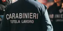 Incidente nell'Avellinese, cede un lucernario del tetto del capannone: muore operaio
