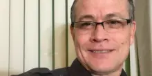 &laquo;Offro 2mila euro a chi uccide il vescovo, sono dei maledetti topi in veste talare&raquo;: la proposta dello youtuber da 620mila iscritti