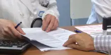 Recise l'aorta di una paziente, chirurgo rischia il processo per omicidio colposo