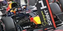 GP di Singapore, qualifica Sprint: gran pole di Verstappen, ma &egrave; a rischio penalit&agrave;. Leclerc terzo