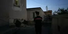 Vanno a controllare i lavori nella casa in ristrutturazione, ma crolla il balcone: ferite 4 persone, gravi due fidanzati