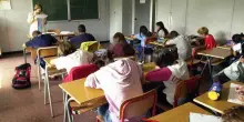 Scuola, protesta dei docenti: stipendi e lavoro non pagato, in Trentino stop alle gite scolastiche
