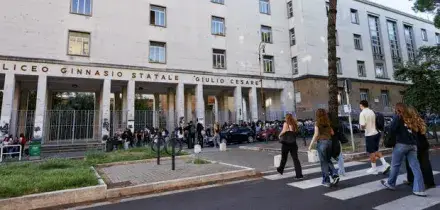 Sciopero 16 e 30 ottobre, la scuola si ferma per l'intera giornata: stop di docenti e personale Ata