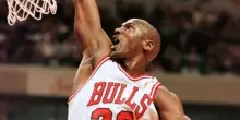 Michael Jordan, la maglia delle Finals '98 venduta per 14 milioni ad un investitore immobiliare di Miami