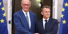 Auto, Macron e Merz contro il Green deal. Motori termici e ibridi anche dopo il 2035