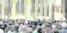 Papa operato, il silenzio della Casa Bianca e la copertura dei network Usa