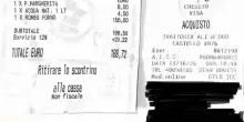 Rombo al forno da 156 euro, turisti sotto shock per lo scontrino a Venezia: &laquo;Consigliato dal cameriere, ma non ci ha detto il prezzo&raquo;