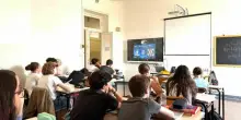 &laquo;Io diventato prof a 21 anni, la chiamata alle 8.30 e subito in classe: ho letto il primo capitolo del libro e sono andato&raquo;