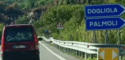 Famiglia nel bosco, i tre bambini a casa per il primo weekend con i genitori: &laquo;Il giorno pi&ugrave; bello da un anno a questa parte&raquo;