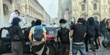 Scontri Milano, chi sono i ragazzi fermati: look da maranza e video su TikTok. I genitori increduli: &laquo;Iscritti alla privata. Met&agrave; sono minori, l'altra met&agrave; pirla&raquo;
