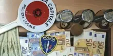 Truffa delle tre campanelle, blitz dei vigili nel centro di Roma: 30 denunciati, sequestrati 4 mila euro (i proventi di una sola settimana)