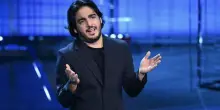 Max Angioni, il desiderio di paternit&agrave;, il successo con IGT, l'incidente che ha cambiato tutto e la terapia: &laquo;Mi sentivo paralizzato&raquo;