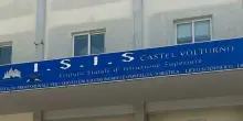 Violenza a scuola a Castel Volturno, aggredisce il compagno di classe 15enne con una lama di 7 centimetri