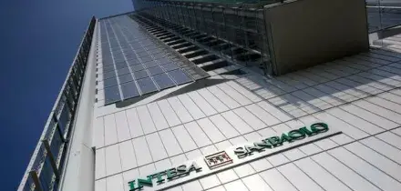 Intesa Sp, via libera all?aumento per l?Opas. Si muove Blackrock