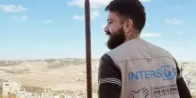 Padre e figlio italiani arrestati in Cisgiordania, saranno espulsi: &laquo;Caricati su un furgone militare dalla polizia israeliana&raquo;