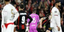 Bournemouth-Milan moviola: Maignan espulso, il tocco di mano di De Winter che ha provocato il rigore. Cosa &egrave; successo