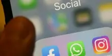 &laquo;Mi hanno bloccato WhatsApp definitivamente e senza motivo. Sono disperato, ho perso tutti i contatti di lavoro&raquo;