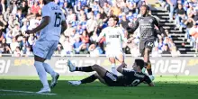 Como-Sassuolo 2-0, le pagelle: Douvikas (7,5) non si ferma pi&ugrave;, Kaiki (6,5) che assist, Laurient&eacute; (5) produce poco