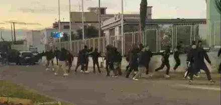 Puteolana-Portici, tifoso ridotto in fin di vita dagli ultras: si stringe il cerchio intorno all'aggressore| Video