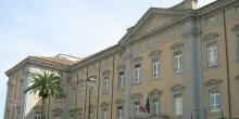 Afragola, abusi su un giovane disabile: al via il processo davanti al Tribunale di Napoli Nord