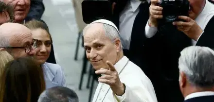 Papa Leone XIV vota alle elezioni midterm negli Usa, &egrave; il primo pontefice della storia della Chiesa a esprimersi alle urne