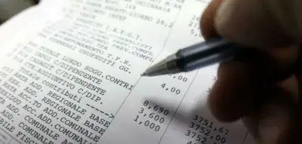 Stipendi, come cambiano con il taglio dell'Irpef fino 55mila euro: chi ci guadagna e quanto, le simulazioni con la nuova Manovra
