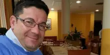 Gianluca Mignacca trovato senza vita in casa, donna di 51 anni indagata per istigazione al suicidio: accertamenti in corso