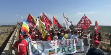"No alla guerra", corteo davanti alla base Usa di Sigonella