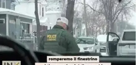 "Spacchiamo il vetro", agenti Ice minacciano i giornalisti di In mezz'ora