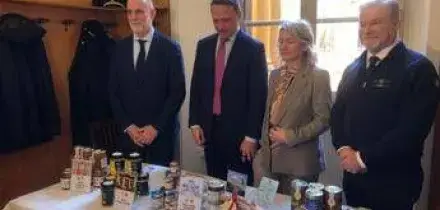 McDonald&rsquo;s al fianco filiera del miele biologico italiano, 8 ton. in oltre 800 ristoranti