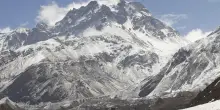 Altro incidente sulle montagne in Nepal, morto un italiano