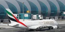 A Fiumicino cancellati 45 voli da e per il Medio Oriente, Emirates estende la sospensione fino a domani
