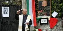 Ex Br a processo per avere danneggiato la teca con la foto di Mussolini
